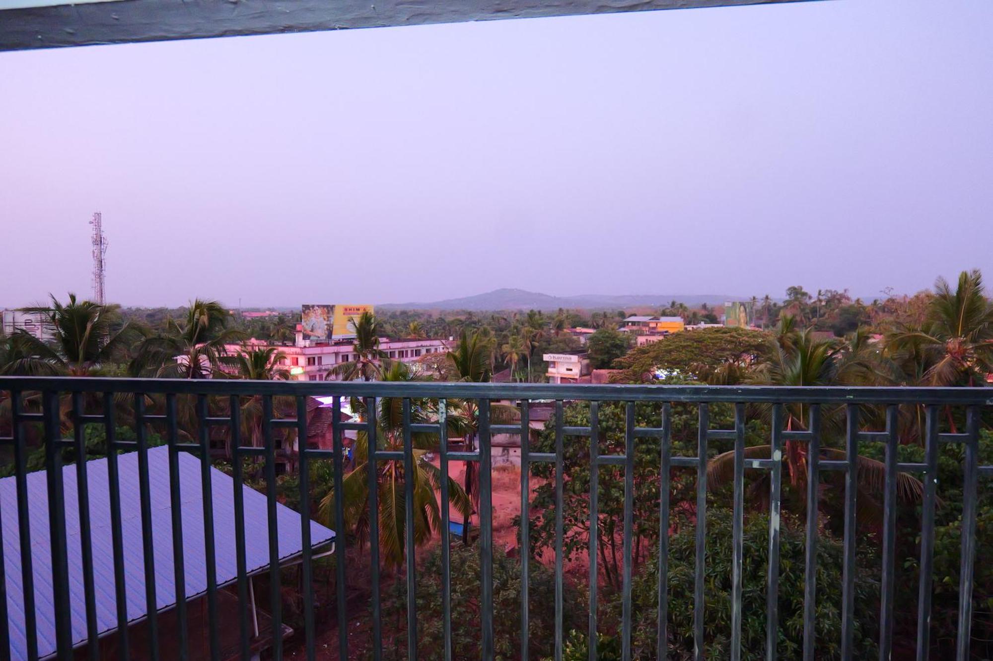Hotel Classico International Kannangad エクステリア 写真
