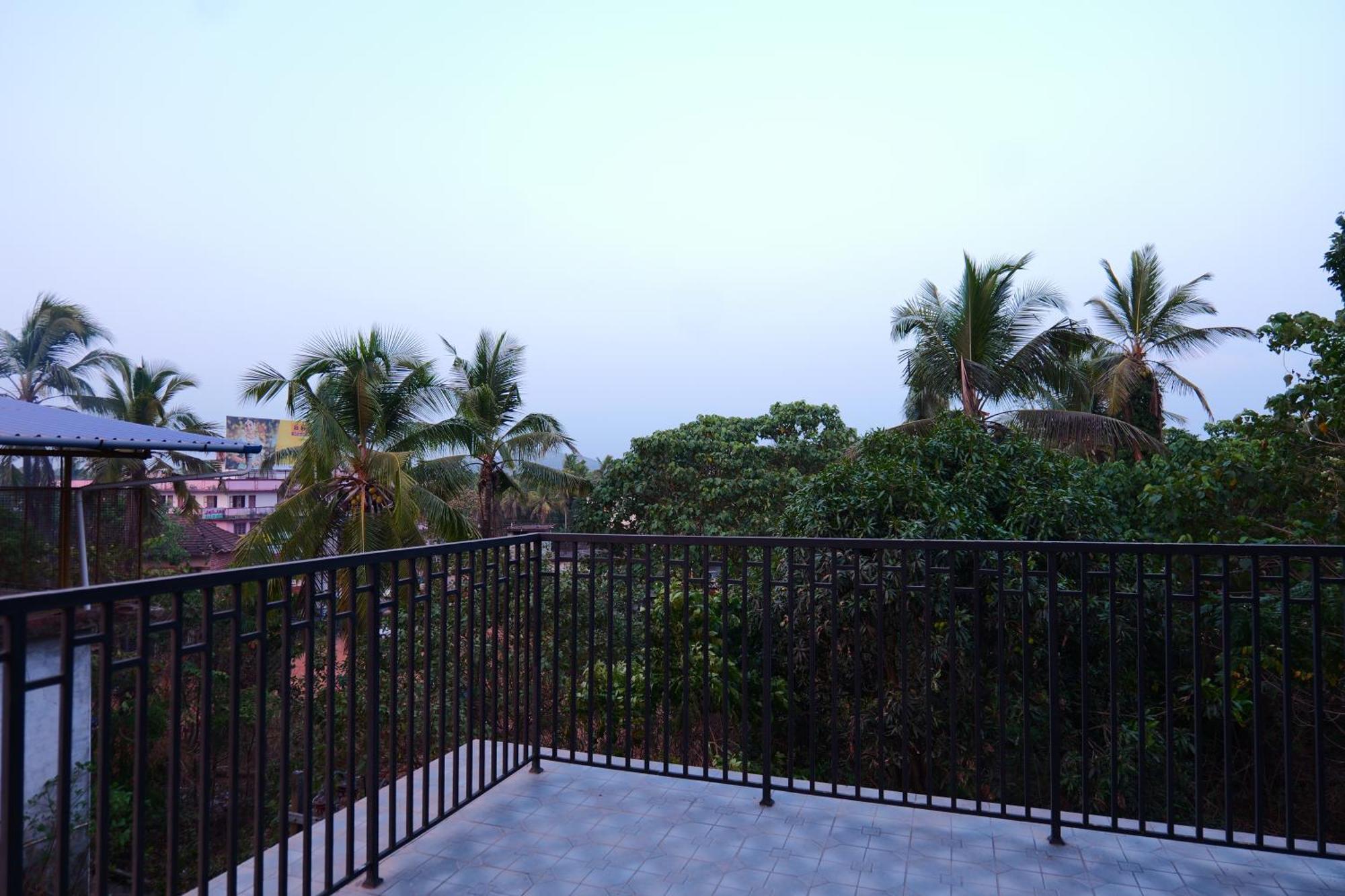 Hotel Classico International Kannangad エクステリア 写真