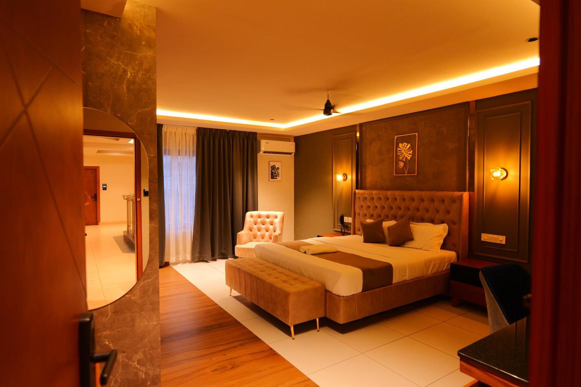 Hotel Classico International Kannangad エクステリア 写真